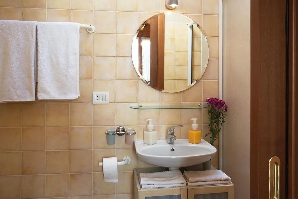 Milan Skyline Apartment In Citta Studi A 1 Minuto Dal Metro Con Terrazzo Wi-Fi E Netflix 0*,  Italien