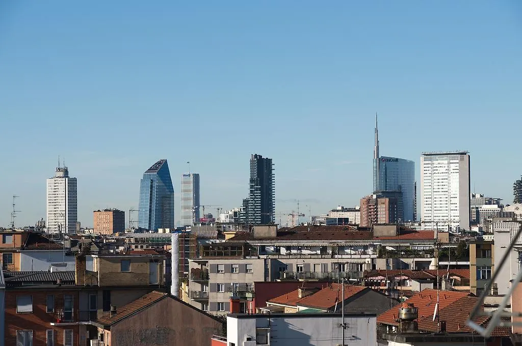 Milan Skyline Apartment In Citta Studi A 1 Minuto Dal Metro Con Terrazzo Wi-Fi E Netflix Italien